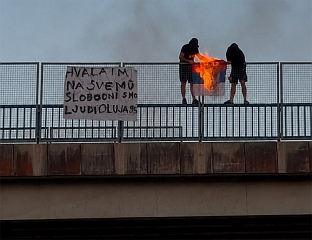 OSTOJIĆ: BURNING OF THE SERBIAN FLAG NEAR OTOČAC - AN ACT OF HATE TOWARDS EVERYTHING SERBIAN