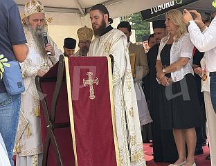 МИТРОПОЛИТ ФОТИЈЕ: ВЕЛИКА ЈЕ РАДОСТ ВИДЈЕТИ ПОРТУ ПУНУ ЉУДИ