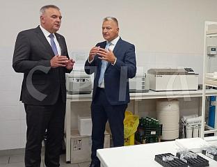 МИНИЋ ОБИЛАЗИ ЦЕНТАР ЗА БИОМЕДИЦИНСКА ИСТРАЖИВАЊА