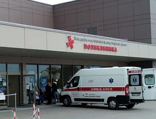 ПАЦИЈЕНТ СКОЧИО СА ЗГРАДЕ УКЦ-А