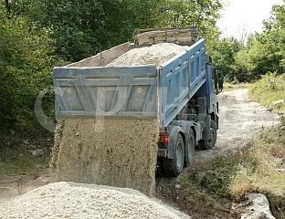 ПОЧЕЛА ГРАДЊА ПУТА ДО КУЋЕ ВИШЕЧЛАНЕ ПОРОДИЦЕ ИЛИЋ