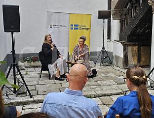 ЛЕКБЕРГ: ЖЕНЕ НИКАДА ДА НЕ ПРЕДАЈУ СВОЈУ НЕЗАВИСНОСТ