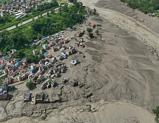 РАЗОРНА БУЈИЦА ОДНИЈЕЛА 359 ЖИВОТА