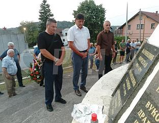 У ДОБРЉИНУ СЛУЖЕН ПАРАСТОС ПОГИНУЛИМ БОРЦИМА И СТРАДАЛИМ ЦИВИЛИМА