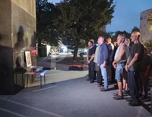 CALL ON VETERANS TO PAY TRIBUTE TO THE DECEASED COMMANDER