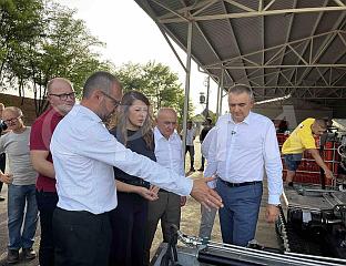 КУЗМИЋ: "АНДРИЋ-ФАРМ" ДОКАЗ ДА СЕ У СРПСКОЈ МОЖЕ ГРАДИТИ ПОРОДИЧНА ПРОИЗВОДЊА