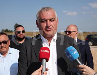 ПОЛОЖЕН КАМЕН ТЕМЕЉАЦ ЗА ИЗГРАДЊУ СПОМЕН-СОБЕ ВОЈСКЕ РЕПУБЛИКЕ СРПСКЕ