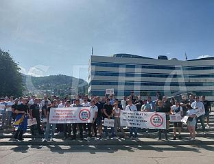 ПРОФЕСИОНАЛНИ ВОЗАЧИ НЕ МОГУ ДА БУДУ ТРЕТИРАНИ КАО МИГРАНТИ