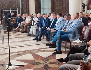 ПОЧЕЛА ПРОМОЦИЈА КЊИГЕ ИДА НЕТАНЈАХУА, ПРИСУСТВУЈУ ЗВАНИЧНИЦИ СРПСКЕ