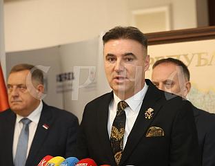 БЕРЈАН: НА ФОРУМ ДОШЛО ВИШЕ ОД 100 КИНЕСКИХ ПРИВРЕДНИКА