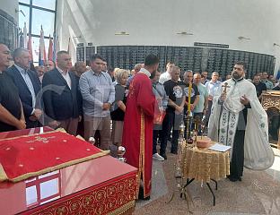 У СПОМЕН-ЦРКВИ НА ВЕЉИНАМА СЛУЖЕН ПАРАСТОС ПОГИНУЛИМ БОРЦИМА