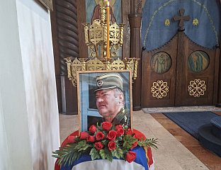 LARGE NUMBER OF PRIJEDOR RESIDENTS TRAVEL TO GENERAL MLADIĆ'S FUNERAL