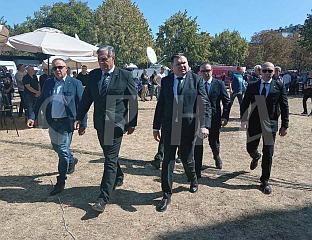 КАРАН И БУДИМИР ОДАЛИ ПОЧАСТ ГЕНЕРАЛУ МЛАДИЋУ У ЦРКВИ СВЕТОГ ЛУКЕ