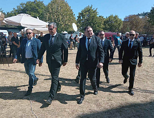 KARAN AND BUDIMIR PAY TRIBUTE TO GENERAL MLADIĆ AT CHURCH OF ST. LUKE