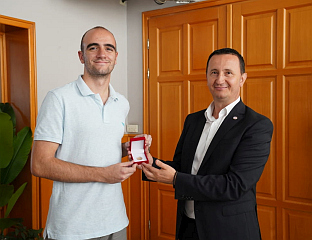 STUDENT VUK JANKOVIĆ WINS OUTSTANDING AWARDS IN MATHEMATICS AND PHYSICS