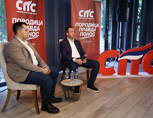 СЕЛАК: ПОСЕБНУ ПАЖЊУ ПОСВЕЋУЈЕМО УЧЕШЋУ МЛАДИХ У ПОЛИТИЧКОМ ЖИВОТУ