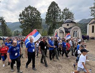 УЧЕСНИЦИ МАРША "СТАЗАМА ЕГЗОДУСА" СТИГЛИ У СТОГ