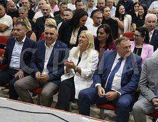 МИНИЋ: СПРЕМНИ СМО ДА НАСТАВИМО ДА ВОДИМО СРПСКУ
