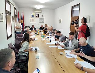 ДОНАЦИЈЕ ДОБИЛО 17 УДРУЖЕЊА У САРАЈЕВСКО-РОМАНИЈСКОЈ И РЕГИЈИ БИРАЧ