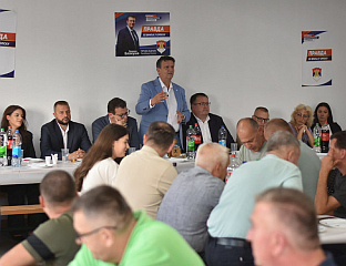 БЛАНУША И БОЖОВИЋ РАЗГОВАРАЛИ СА МЈЕШТАНИМА ЗБОРИШТА