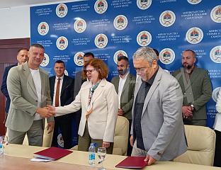 ПОТПИСАН ПОСЕБАН КОЛЕКТИВНИ УГОВОР ЗА ЗАПОСЛЕНЕ У ОРГАНИМА УПРАВЕ