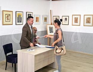 ЗА 88 ЂАКА НЕЗАПОСЛЕНИХ РОДИТЕЉА ИСПЛАЋЕНО ПО 200 КМ