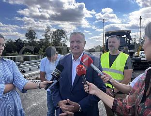 ВИШКОВИЋ: ДАНАС ПОЛОЖЕНЕ ПРВЕ ТОНЕ АСФАЛТА НА АУТО-ПУТУ НА СТРАНИ СРПСКЕ