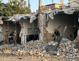 SUICIDE ATTACK DEATH TOLL RISES TO 21