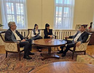 НЕРАСКИДИВЕ ВЕЗЕ КИКИНДЕ СА ДРВАРОМ, АЛИ И СА БРОЈНИМ ОПШТИНАМА У РЕПУБЛИЦИ СРПСКОЈ