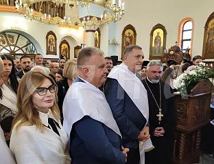 ДОДИК: МЛАДИ ОКУПЉЕНИ ОКО НАШИХ ХРАМОВА ГАРАНЦИЈА СУ ДА ЋЕМО ОЧУВАТИ НАШУ ТРАДИЦИЈУ
