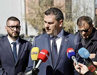 МИНИЋ, ОСТОЈИЋ И ГАГИЋ - ТРИ ЧОВЈЕКА КОЈА СЕ БОРЕ ЗА ЗАПОШЉАВАЊЕ ДЈЕЦЕ ПОГИНУЛИХ БОРАЦА