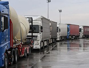 ПРОТЕСТ ВОЗАЧА ТЕШКИХ ВОЗИЛА ЗБОГ РАСТА ЦИЈЕНА ГОРИВА