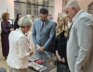 У НИШУ ОТВОРЕНА ИЗЛОЖБА "ЗМИЈАЊСКИ ВЕЗ - СВЈЕТСКО НЕМАТЕРИЈАЛНО НАСЉЕЂЕ"