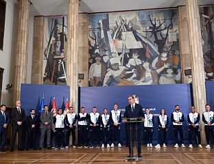 ВУЧИЋ ЗАХВАЛИО СРПСКИМ БОКСЕРИМА НА ВЕЛИЧАНСТВЕНОМ УСПЈЕХУ