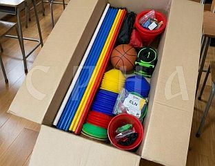 СПОРTСКА ОПРЕМА УРУЧЕНА ШКОЛАМА У ЦРКВИНИ И ГОРЊОЈ СЛАТИНИ КОД ШАМЦА