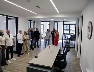 ДОДИК: СРНА РЕТУРНС ХОМЕ - ТО ПАЛЕ