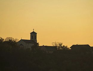 LAZIĆ: SERB RETURNEES IN GORNJA BOČINJA DISTRESSED FOLLOWING ATTACK ON CHURCH