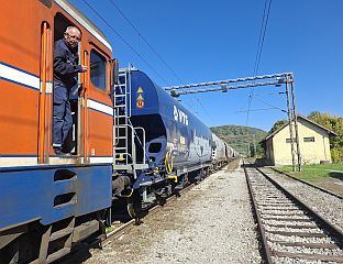 КРЕНУО ПРВИ ТРАНЗИТНИ ВОЗ КРОЗ СРПСКУ
