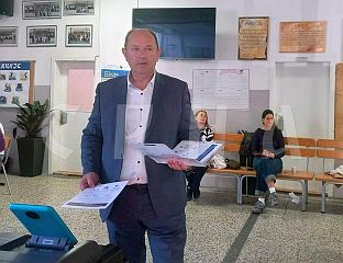 ПЕТРОВИЋ: ОЧЕКУЈЕМ УБЈЕДЉИВУ ПОБЈЕДУ МИНИЋА И ЦВИЈАНОВИЋЕВЕ