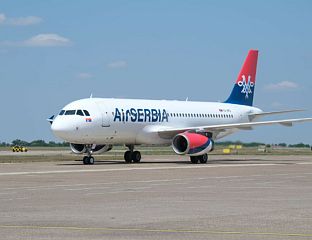 РЕКАО ДА ЈЕ У АВИОНУ "ЕР СРБИЈА" БОМБА И ДА СЕ НЕ ШАЛИ