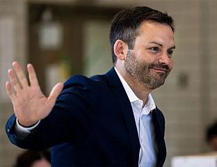 СТРАНКА КОЈА ПОДРЖАВА ОСАМОСТАЉЕЊЕ ПОБИЈЕДИЛА НА ИЗБОРИМА У КВЕБЕКУ