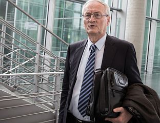 БАКУ НЕГИРА ПОВЕЗАНОСТ СА ШПИЈУНСКИМ СКАНДАЛОМ