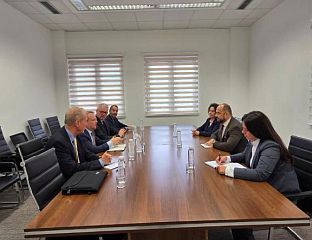 ДЕЛЕГАЦИЈА ОЕБС-а УПОЗНАТА О ПРИТИСЦИМА НА ОПШТИНУ СЈЕВЕРНА МИТРОВИЦА