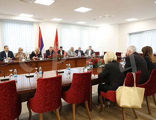 ПОЧЕО САСТАНАК ДЕЛЕГАЦИЈА СНСД-а И ХДЗ-а БиХ