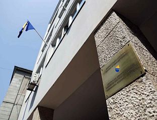 НЕТАЧНЕ ТВРДЊЕ О МАНИПУЛАЦИЈИ ИЗБОРНИМ РЕЗУЛТАТИМА ПУТЕМ НОВИХ ТЕХНОЛОГИЈА