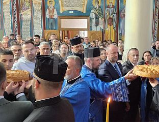 МИТРОПОЛИТ ФОТИЈЕ: ПРЕСВЕТА БОГОРОДИЦА - ЗАШТИТНИЦА СРБА