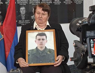 МАЈКА О СТРАДАЊУ СИНА ПРВЕНЦА НА РОГОЈУ: ЧЕТРДЕСЕТНИЦА УМЈЕСТО РОЂЕНДАНА