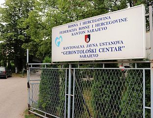 ЗБОГ ШУГЕ ЗАБРАЊЕНЕ ПОСЈЕТЕ ГЕРОНТОЛОШКОМ ЦЕНТРУ