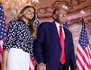 ТРАМП И МЕЛАНИЈА СУТРА ГЛАСАЈУ НА ФЛОРИДИ