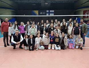 МИНИЋ: ЖАО МИ ЈЕ ЗБОГ ПОРАЗА ОДБОЈКАШИЦА "БОРЦА", СРЕЋАН ШТО САМ СРЕО ОДБОЈКАШИЦЕ ИЗ МОГ ОБУДОВЦА